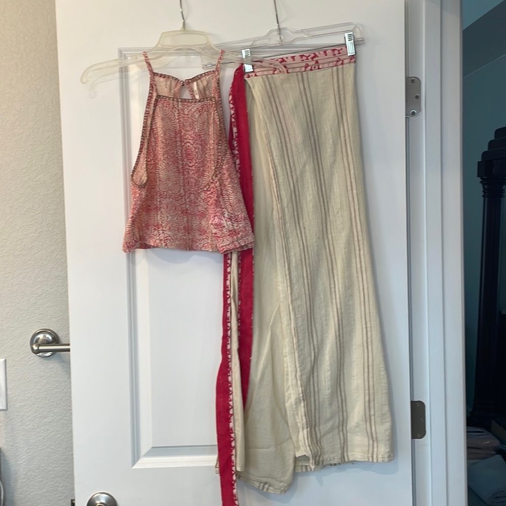 Stunning Free People crop top/wrap skirt set. Excellent condition.
